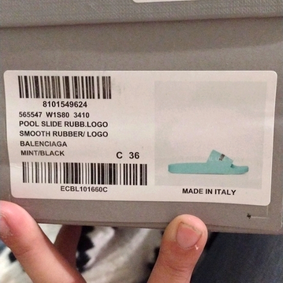 Balenciaga slide sandals - Picture 1 of 2